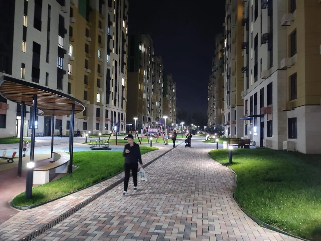 Guldala 20 Блок Apartment Almaty